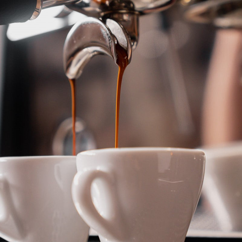 Kaffeebezug von zwei Espressi