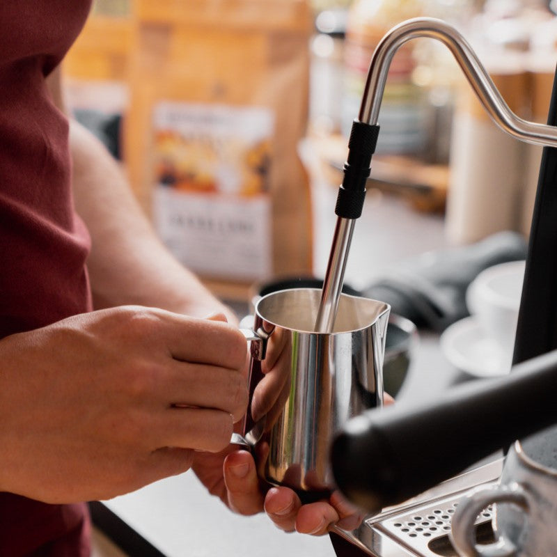 Milchschäumen mit einer Siebträgermaschine